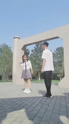 【冰爷】公园偶遇抖M路人虐废_绳艺库视频下载