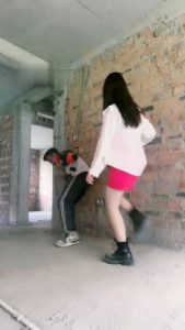 【宸宸】户外工地处刑-捆绑遛狗爬/藤条鞭打/短靴踢踹_绳艺库视频下载