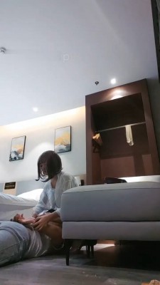 图片[5]_【沉鱼圣上】高跟踩狗爪/骑马爬行/挠痒手铐反绑/脚踩喂食_绳艺库视频下载