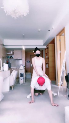 【茶茶】暴打蜘蛛侠-骑马/负重俯卧撑/鞭打手心sp_绳艺库视频下载