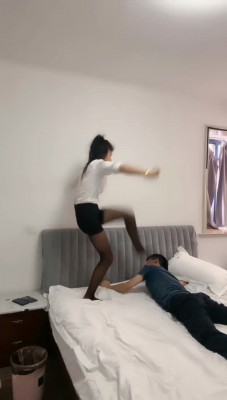 【安琪】黑丝美腿艺术踢踹暴打_绳艺库视频下载