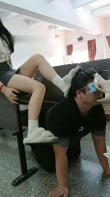 图片[4]_【爱可呀】双S学生主教室玩弄-骑马踩踏/脚捂脸【双视角版】_绳艺库视频下载