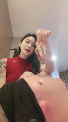 图片[4]_【筱月】喂食场-浓痰咀嚼物/鞋垫面包-丝袜内库塞嘴/深喉吐_绳艺库视频下载