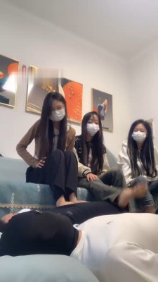 图片[6]_【精神小妹】3素人学生主-深夜裸足踩狗_绳艺库视频下载