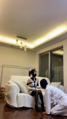 【宝爷】骑马遛狗/坐脸窒息_绳艺库视频下载