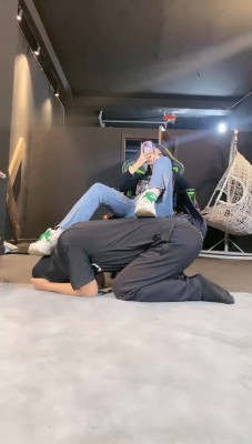 【冰诺】物化训练-当主人的脚垫_绳艺库视频下载