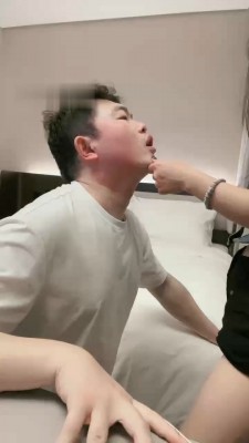 图片[2]_【知世sama】素人小姐姐-帆布鞋白袜气味辱_绳艺库视频下载