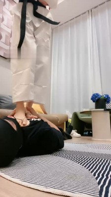 图片[3]_【艾莉】跆拳道S-白袜脚喂食/转胯/拖鞋抽耳光/踩踏_绳艺库视频下载