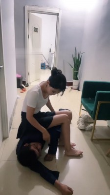 图片[5]_【孤傲女帝】调家务奴-高跟踢踹/转胯/各种鞋抽耳光_绳艺库视频下载