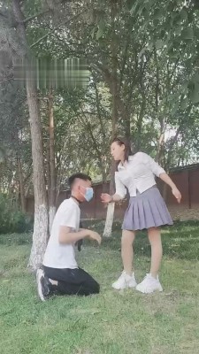 图片[3]_【冰爷】公园偶遇抖M路人虐废_绳艺库视频下载