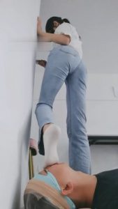 【美娜格格】双足白袜脚强制深喉-羞辱至极_绳艺库视频下载