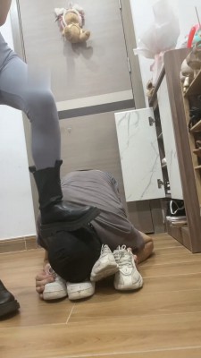 图片[7]_【漫漫】家畜人体鞋刷专场_绳艺库视频下载