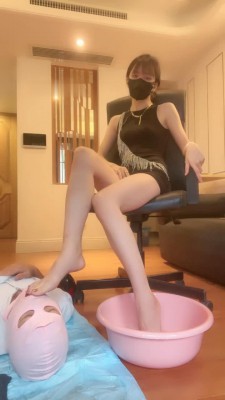 图片[8]_【艺术美学】御姐S高跟网袜调智障老狗_绳艺库视频下载