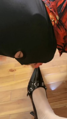 图片[11]_【jeen】高跟闻舔/提档/踩踏/骑狗背_绳艺库视频下载