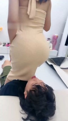 图片[3]_【cc.s】近距离超臭肉丝脚闻舔_绳艺库视频下载