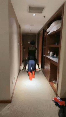 图片[5]_【爵恋霸主】蜘蛛侠狗-倒立高跟黑丝踢踹/耳光/脚喂酸奶_绳艺库视频下载