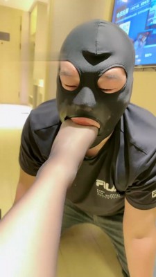 图片[4]_【花兮玥】高跟黑丝踩踏喂食_绳艺库视频下载