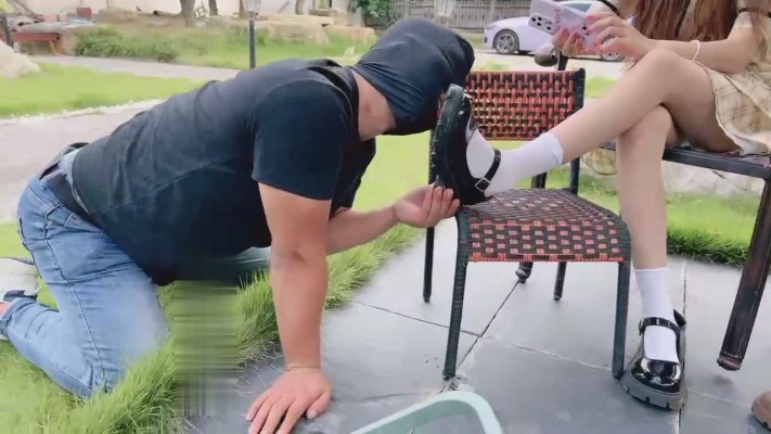 【沅芷大人】双S圈养犬化-舔超脏皮鞋/长靴【双视角版】_绳艺库视频下载