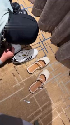 图片[6]_【琳儿】高跟踩踏/闻舔多双脏鞋/骑狗背_绳艺库视频下载