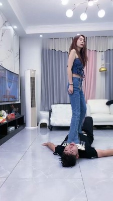 图片[5]_【麋鹿银儿】双S-狂抽耳光/全体重踩/强制闻原味/踢踹/虐乳_绳艺库视频下载