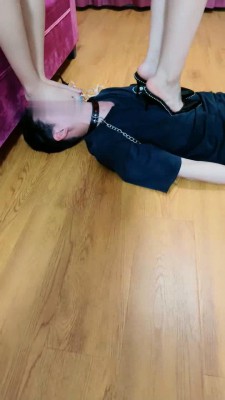 图片[4]_【琴清双S】双主调私奴–清理各种鞋/高跟踩踏/骑马踢裆_绳艺库视频下载