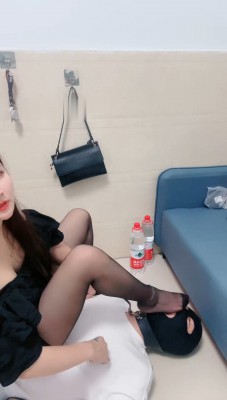 图片[6]_【不期而遇】嘴叼高跟/香水控制/喝漱口水圣水/口水洗眼_绳艺库视频下载