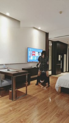 图片[2]_【芊兮殿下】长靴S肉丝闻舔/骑马骑脖/提档/踩踏_绳艺库视频下载