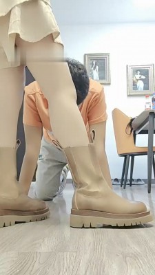 图片[5]_【欧拉】马丁靴原味白袜辱/皮鞭/耳光_绳艺库视频下载