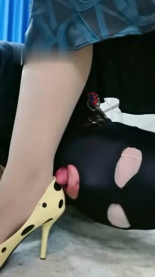 图片[6]_【魔鬼天使】姐妹花逮住猥琐邻居虐_绳艺库视频下载