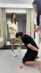 【伊诺】双S-踢踹/舔脏鞋/原味脚插嘴/滴蜡_绳艺库视频下载