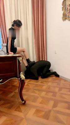 图片[2]_【沅芷大人】伺候主人逛街回家_绳艺库视频下载