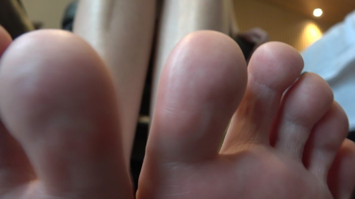 图片[7]_【妍主大大】女巨人踩暴下贱虫子_绳艺库视频下载