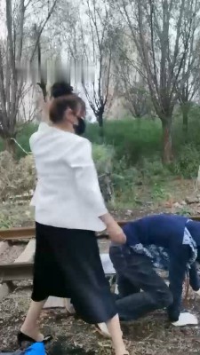 图片[5]_【魔鬼天使】户外犬化遛狗爬行【完整版】_绳艺库视频下载