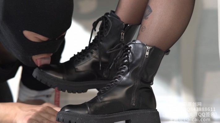 图片[3]_【初见】边吃饭边让犬化家奴伺候马丁靴/沉浸式/生活化舔靴_绳艺库视频下载