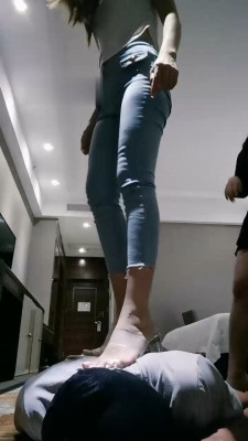 图片[4]_【多多】双S-骑马骑脖子/踩脖子/圣水羞辱_绳艺库视频下载