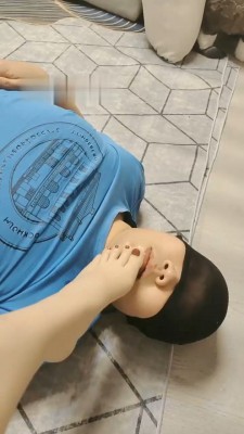 图片[8]_【丫丫】白丝裸足闻舔踩虐_绳艺库视频下载