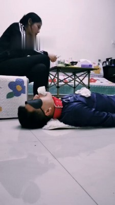 图片[7]_【徐婉琪】袜子泡圣水/耳光/内裤套头/圈养狗笼_绳艺库视频下载