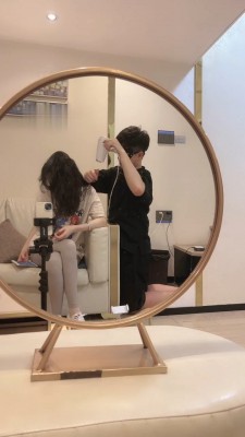 【万一】情侣主虐绿帽-人体擦鞋器【下】_绳艺库视频下载