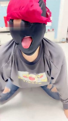 图片[3]_【伊兮夫妻】高跟靴轮流踢踹/吃口水深喉/内裤套头_绳艺库视频下载