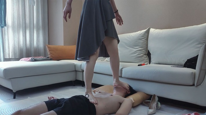 图片[10]_【美丝】脚耳光脚深喉暴虐脚奴——颜面破坏系列（十一）_绳艺库视频下载