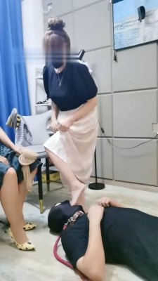 图片[9]_【魔鬼天使】姐妹花逮住猥琐邻居虐_绳艺库视频下载