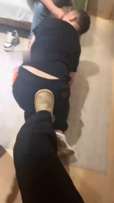 图片[4]_【做你后妈】偷看闺蜜玩狗奴【中下合集】_绳艺库视频下载