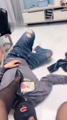 图片[7]_【伊兮夫妻】脏靴子内裤无底线玩私奴_绳艺库视频下载