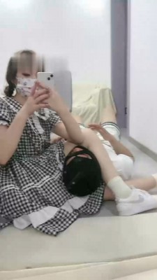 图片[3]_【樱子大人】白鞋白袜踩踏/腿绞窒息/舔脏鞋底_绳艺库视频下载