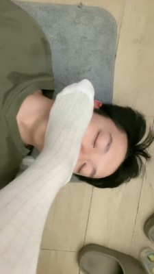 图片[2]_【陈墨瞳】原味白袜脚气味羞辱_绳艺库视频下载