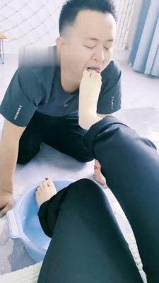 图片[4]_【郡主大大】强制喂圣水口水/伺候洗脚【双视角版】_绳艺库视频下载