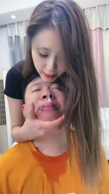 图片[4]_【麋鹿银儿】高帮帆布鞋踩/重度鞭打/口水吐脸/白丝插嘴_绳艺库视频下载