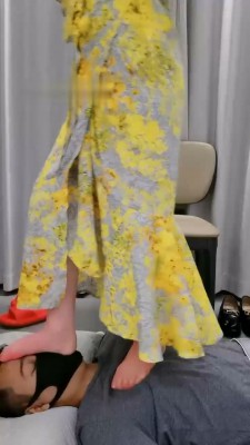 图片[2]_【安安】高跟丝袜皮鞋全体重踩踏_绳艺库视频下载