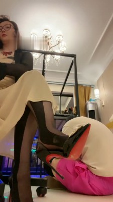 图片[2]_【梓夫人】骑马强制闻腋下/骑马_绳艺库视频下载