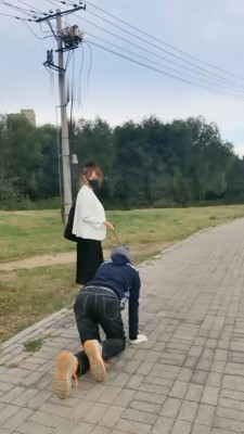 图片[8]_【魔鬼天使】户外犬化遛狗爬行【完整版】_绳艺库视频下载